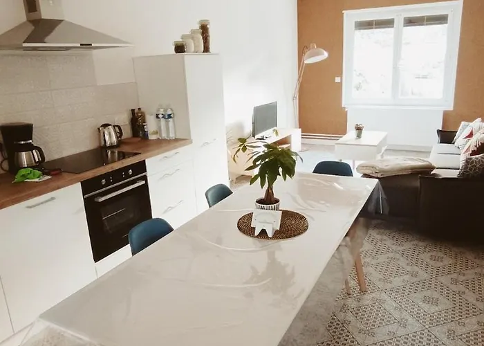 Nyaraló Agreable Maison Avec Jardin A 100m De La *