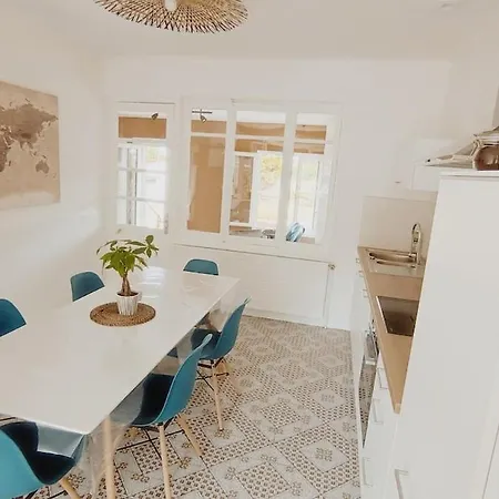 Maison Avec Jardin à 100m De La