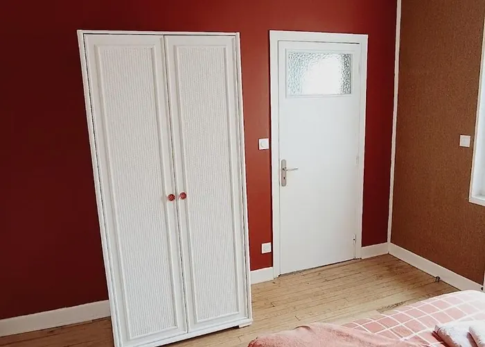 Agreable Maison Avec Jardin A 100m De La 別荘